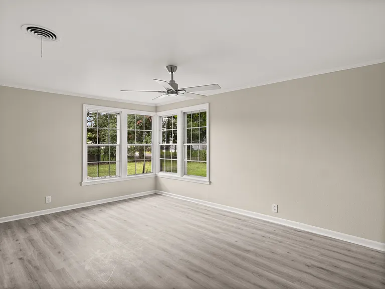 101 W Center St — Photo 11