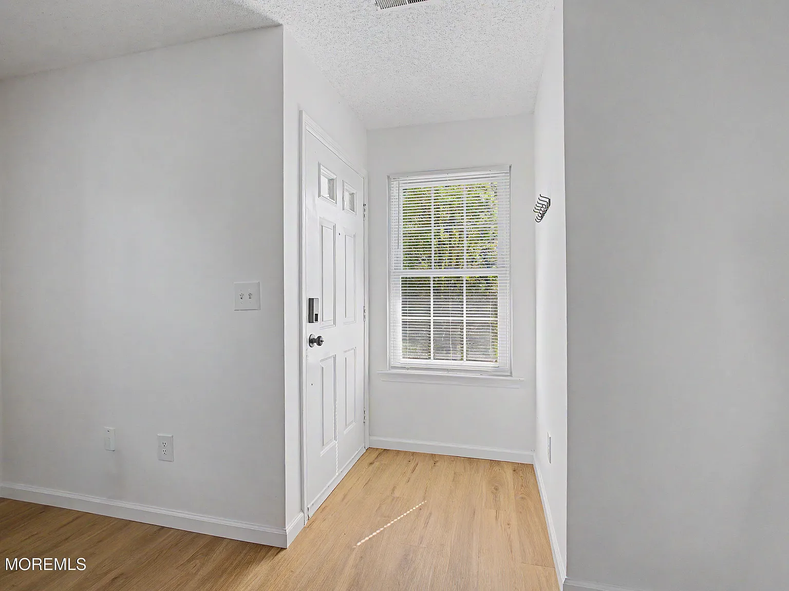 2 bed, 1156 sqft, $2,850 — Photo 4