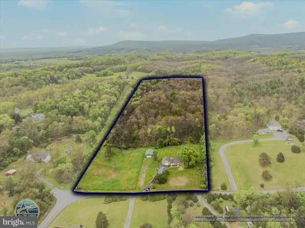 1838 Fulton Rd, Hedgesville, WV 25427