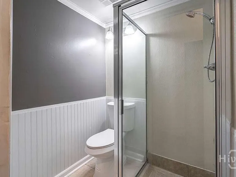 108 Fernbanks Ct — Photo 26