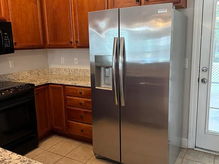 116 Venezia Ct — Photo 9