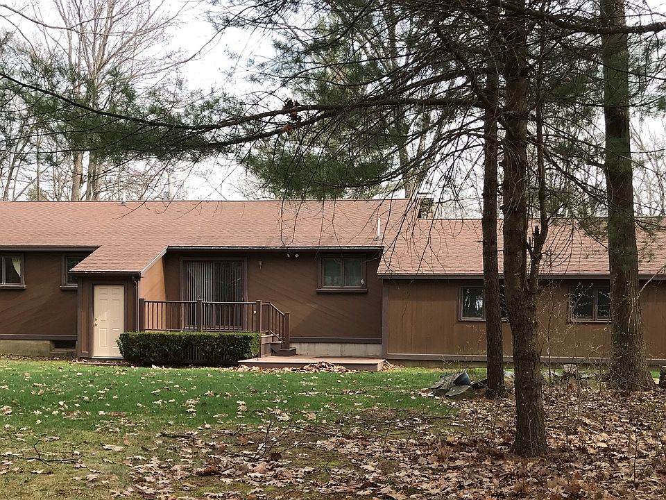 2nd image of 3 Oakwood Cir
