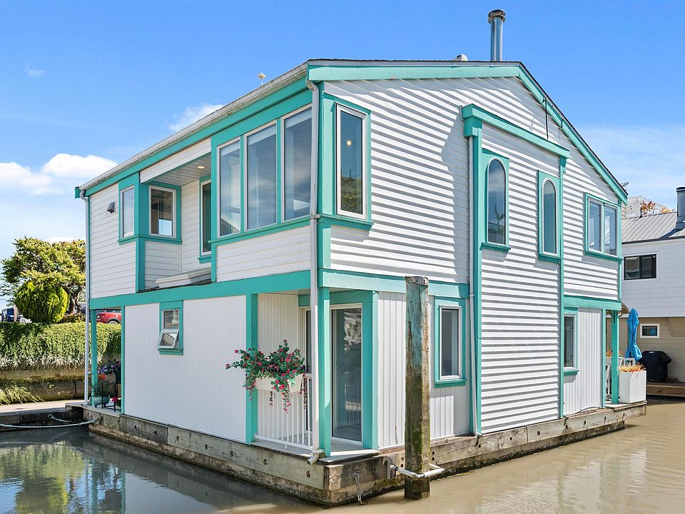 1st image of 3459 River Rd W #1