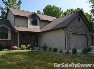 2764 Dewey Decker Dr, Green Bay, WI 54313