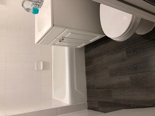 Rented by Downtown Realty Group LTD | media 22