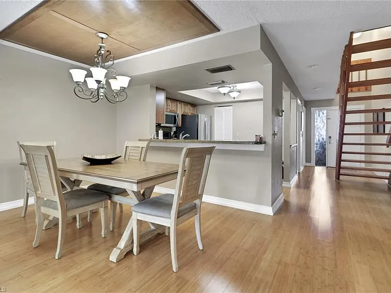 800 Meadowland Dr #H — Photo 7