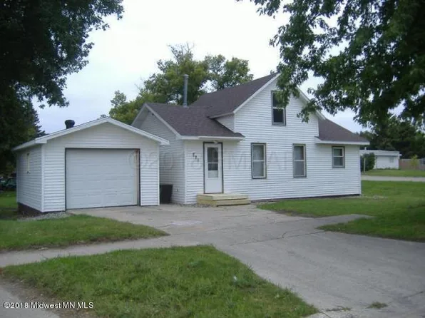 721 Front St, Hawley, MN 56549
