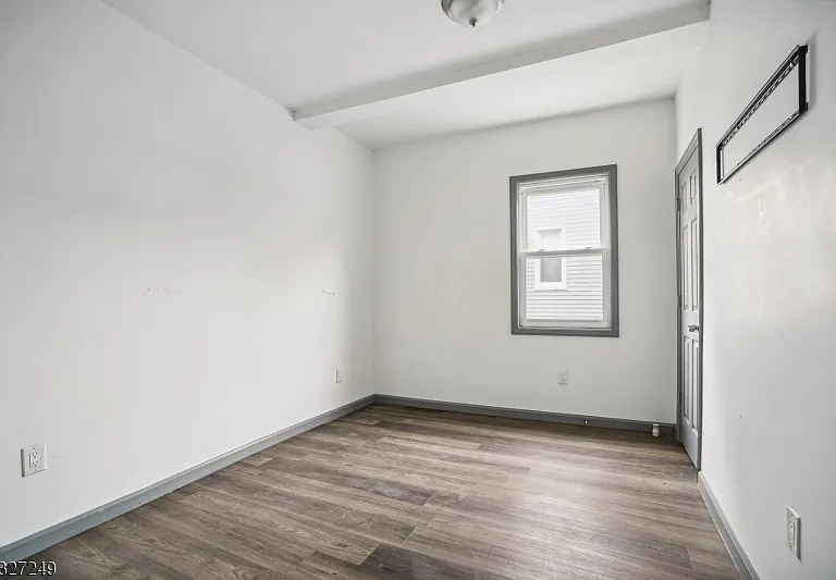 143 Valley Rd #1R — Photo 11