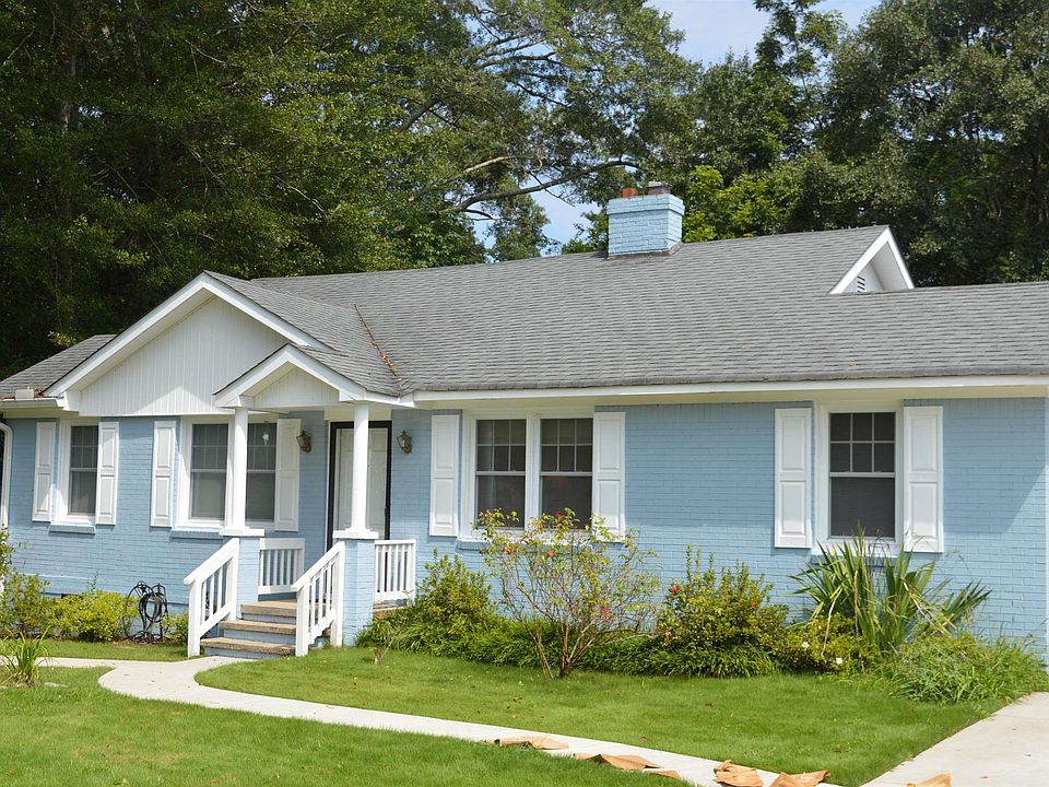 2nd image of 106 Elm Dr