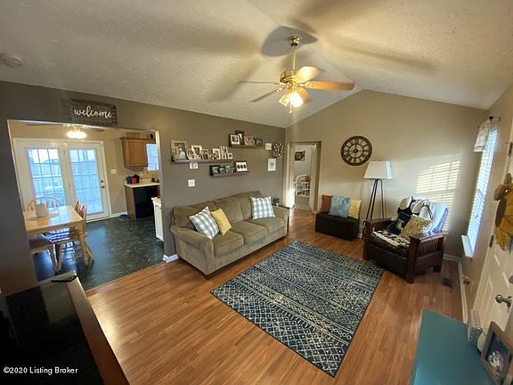5th image of 286 Clear Lake Dr