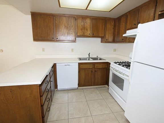 5th image of 1715 De Marietta Ave #3