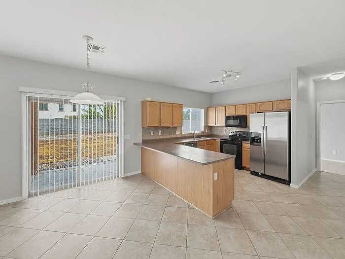 1508 E Heather Dr — Photo 7