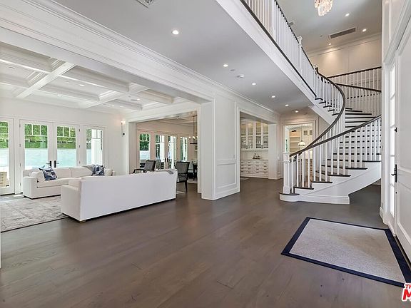 4th image of 840 N Norman Pl
