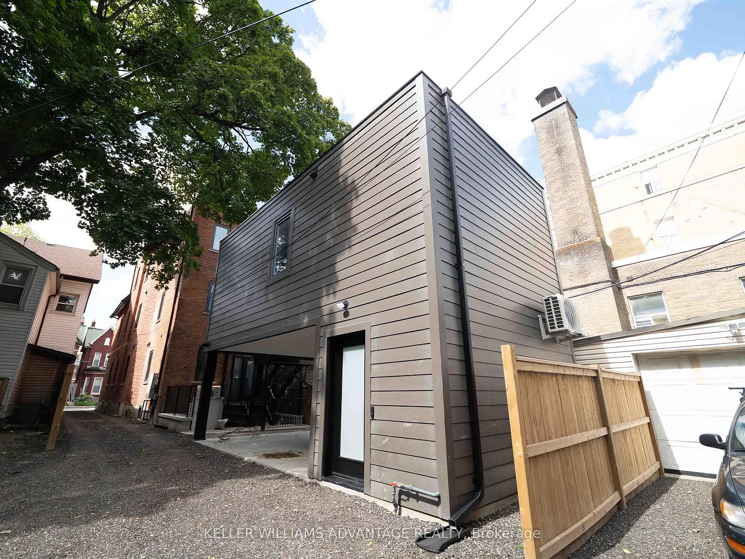 Studio, $2,600 — Photo 1