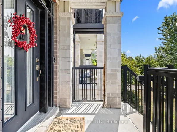 606 Brian Good Ave, Ottawa, ON K4M 0G7