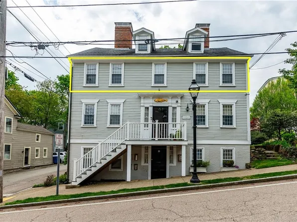 19 King St APT 2, East Greenwich, RI 02818