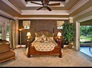 101 Kreutzberg Rd, Boerne, TX 78006