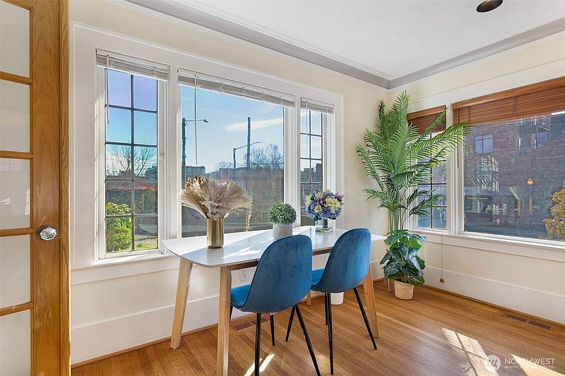 4th image of 710 10 Avenue E