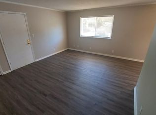 5725 Leavenworth Rd #7, Kansas City, KS 66104