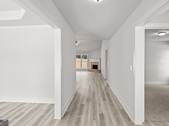 4th image of 638 Seed Cleaner Rd #12