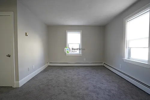 3 Winship Pl Photo 1