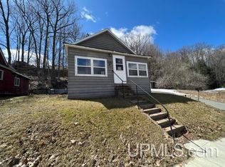 1340 River St, Niagara, WI 54151