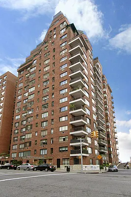 Sold by Corcoran | media 28