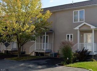 904 Pierpont Heights Dr, Morgantown, WV 26508