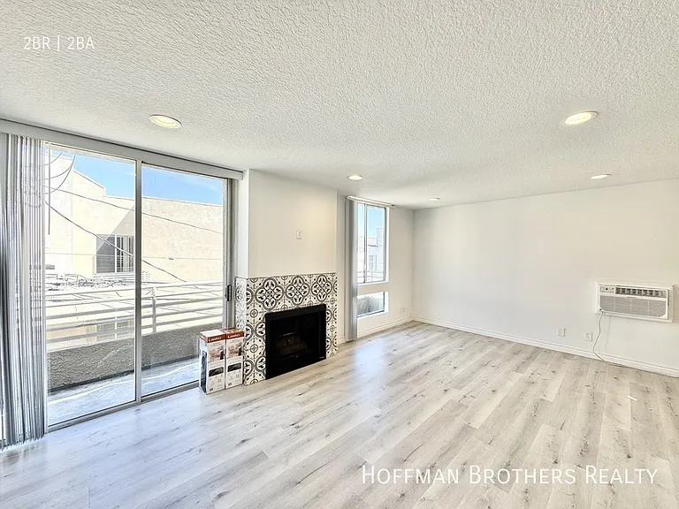 3650 Jasmine Ave #5 — Photo 4