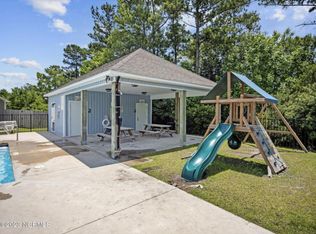 711 Crystal Cove Ct, Sneads Ferry, NC 28460