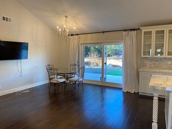 5th image of 2173 Creekside Dr