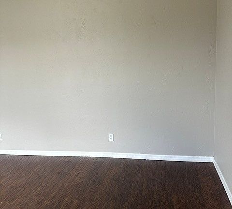 4th image of 124 Pine Ln