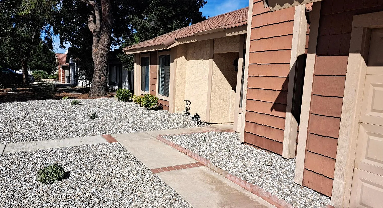 3 bed, 1300 sqft, $2,800 — Photo 2