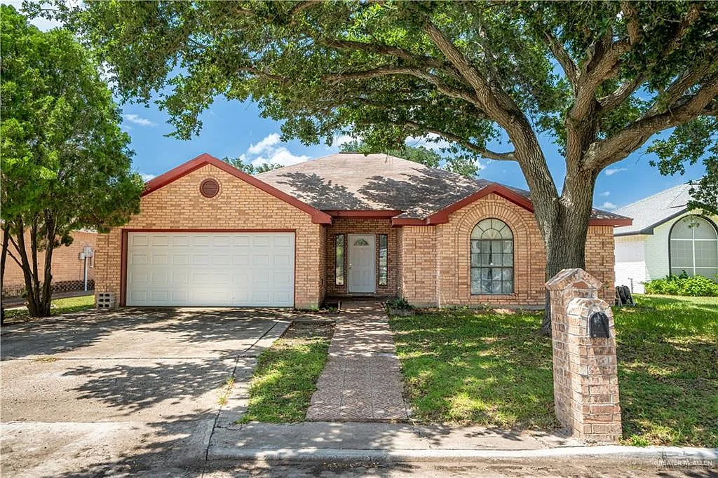 3 bed, 2.0 bath, 1609 sqft, $1,650 — Photo 2