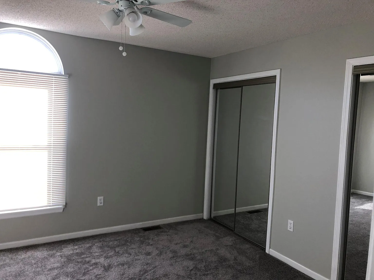 2 bed, 2.5 bath, 1510 sqft, $1,675 — Photo 3
