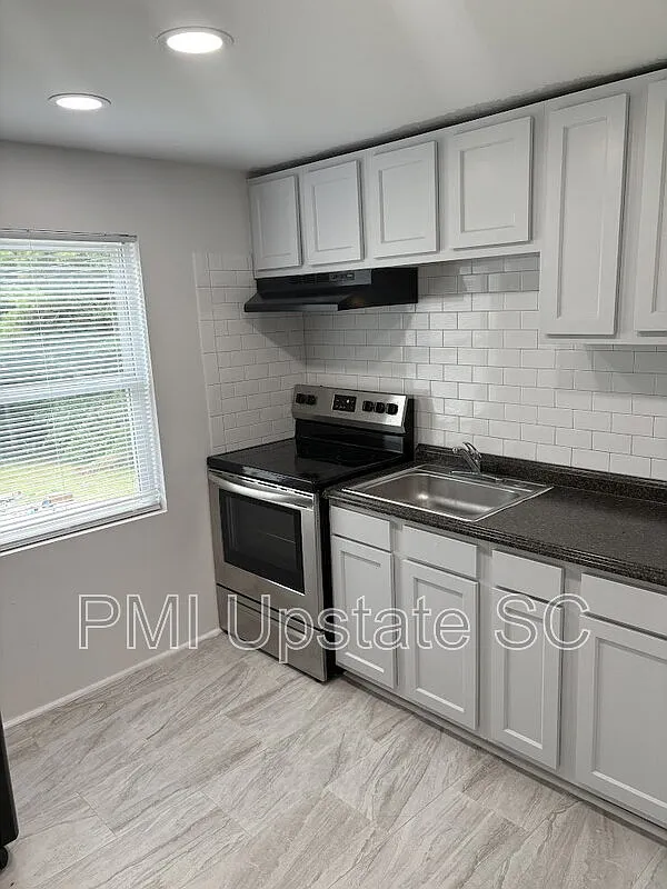 Chandler Oaks — Photo 1