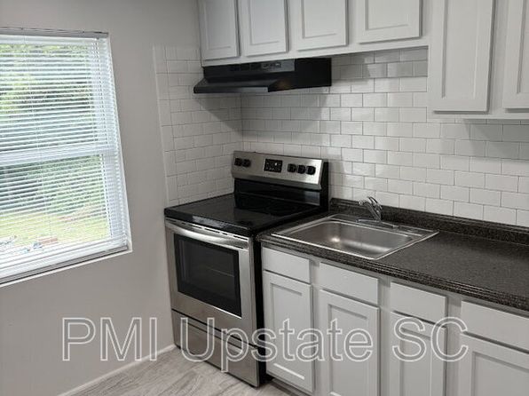 201 Chandler Dr APT 16C