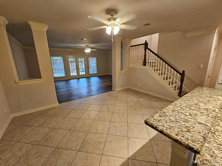 503 Birdsong Dr — Photo 7
