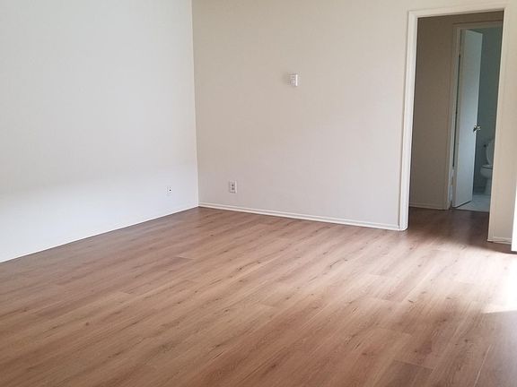 5th image of 1001 Arcadia Ave APT 9