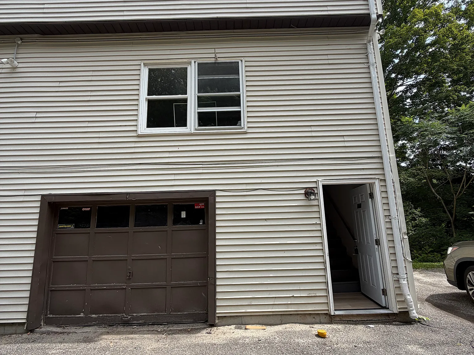 138 Maple St — Photo 3