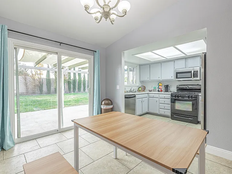 43827 Lively Ave — Photo 14