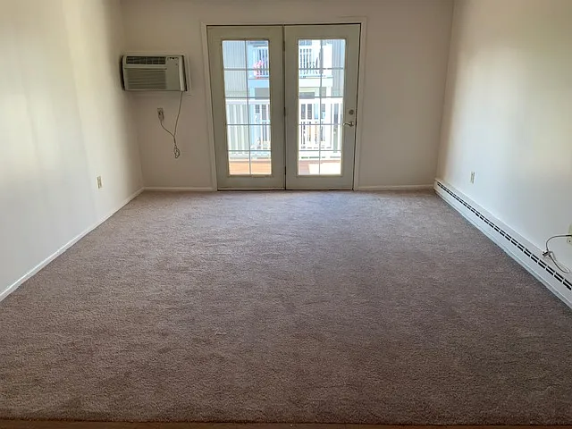 Murray Hill Apartments — Photo 3