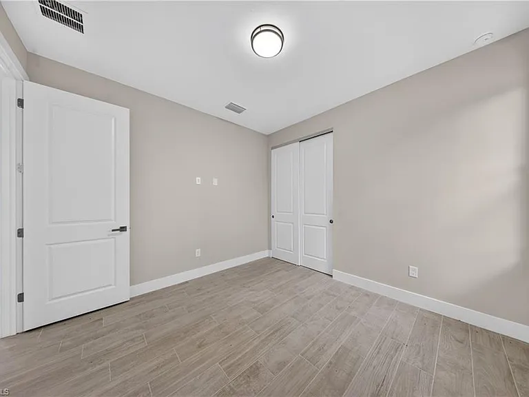 119 Wellington Ave — Photo 31