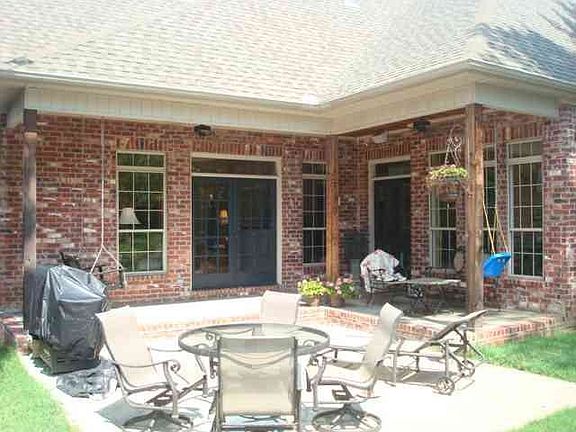 4th image of 127 Black Oak Pl