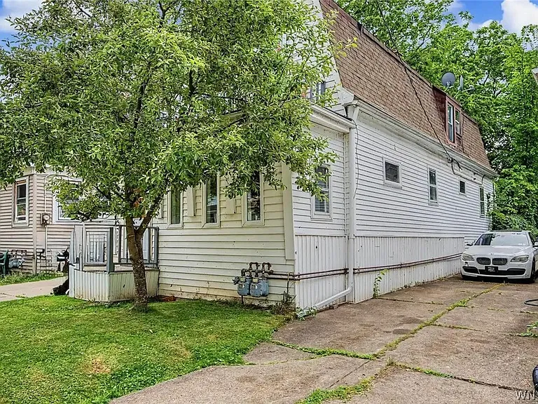 31 Riverside Ave — Photo 5
