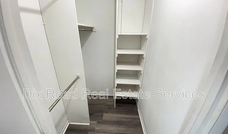2 Hampshire Ct #10 — Photo 9