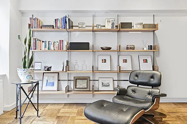 Sold by Compass | media 6