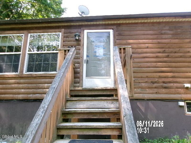 3rd image of 205 Ridge Road