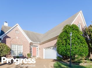 1195 Cordova Green Dr, Cordova, TN 38018