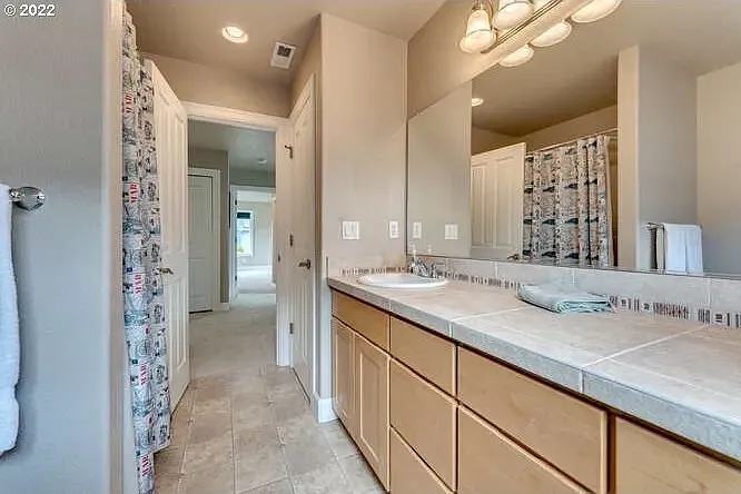 352 SE 70th Ave — Photo 13